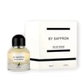 Maison Alhambra By Saffron by Maison Alhambra 100ml EDP Unisex — Botol minyak wangi kaca jernih bertutup hitam dan perincian emas, bersebelahan kotak produk putih berjalur hitam dan tulisan.