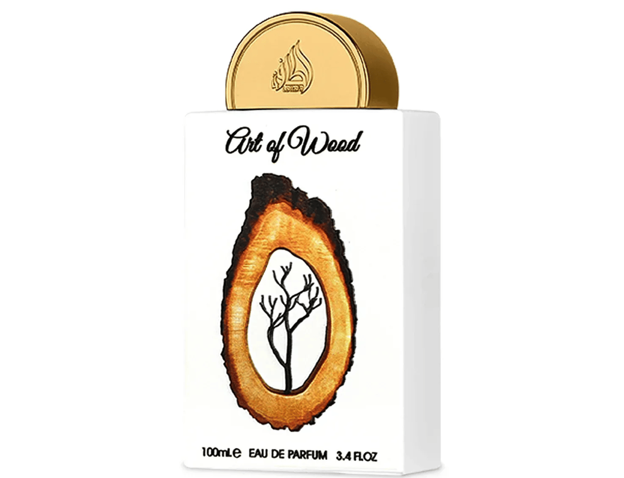 Lattafa Pride Art of Wood oleh Lattafa Pride 100ml EDP — Botol minyak wangi putih bertudung emas, menampilkan grafik hirisan kayu dengan siluet pokok di dalamnya.