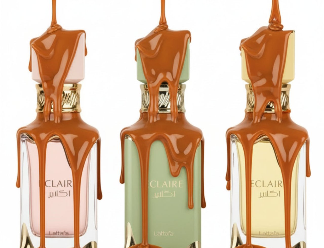 Lattafa Eclaire Banoffi by Lattafa 100ml EDP Unisex — Tiga botol wangian berbeza warna (merah jambu, hijau, kuning) dengan penutup emas, diselaputi sos karamel coklat pekat yang mengalir turun.
