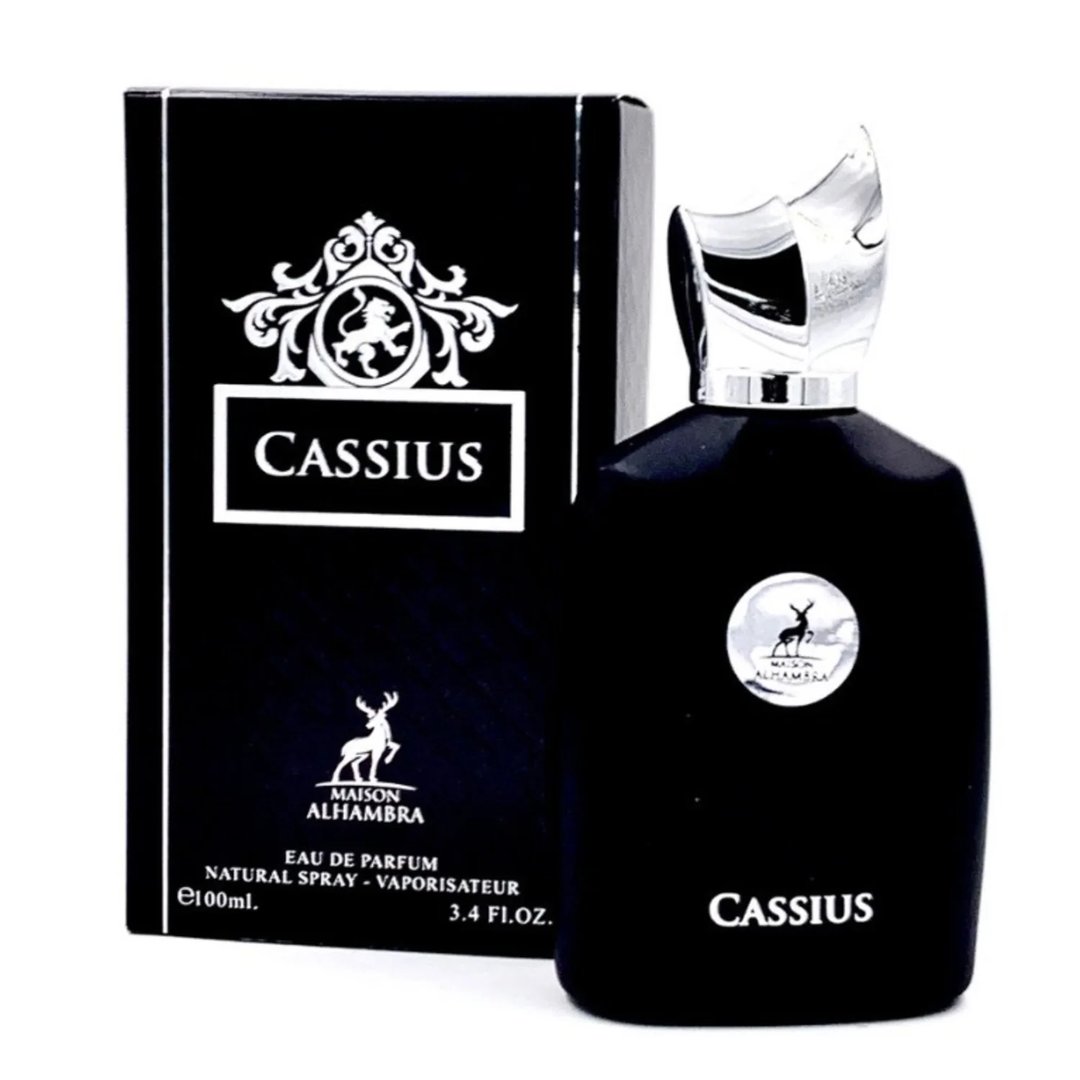 Maison Alhambra Cassius 100ml — Black perfume bottle and box set with silver accents and a deer logo, featuring the name 'Cassius' in white. | Maison Alhambra Cassius 100ml — Set botol dan kotak minyak wangi hitam dengan perincian perak dan logo rusa, memaparkan nama 'Cassius' dalam warna putih.