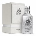 Zimaya Oscar Platinum oleh Zimaya 100ml EDP Unisex — Kotak bertekstur putih dengan kaligrafi Arab terimbas dan botol perak dengan penutup sepadan dan kaligrafi Arab.