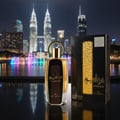 Ard Al Zaafaran Arabian Night – 100 ml Eau de Parfum for Men, clear glass bottle with gold ornate label and cap, next to its