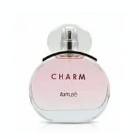Lattafa Charm 100ml EDP for Women by LaMuse Lattafa — Botol kaca bulat berwarna merah jambu lembut dengan penutup lutsinar dan tulisan 'CHARM' serta 'lamuse' di bahagian hadapan.