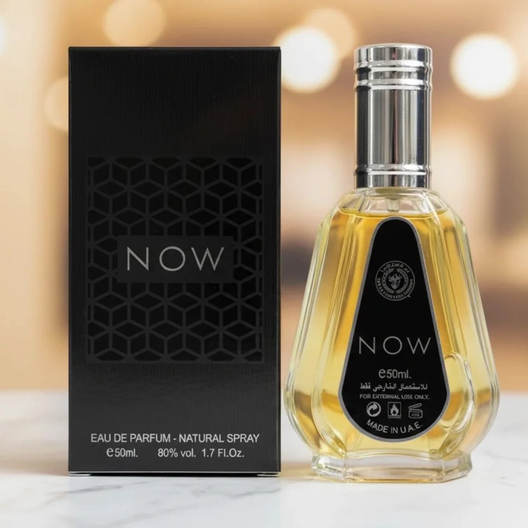fruity woody perfume