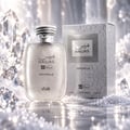 RASASI Hawas Crystelle by Rasasi 100ml EDP — Botol minyak wangi kaca jernih bertutup perak bertekstur, bersebelahan kotak corak perak yang sepadan, dikelilingi kristal berkilauan dan glitter.