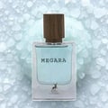 Maison Alhambra Megara 50ml — A clear glass perfume bottle with a wooden cap, labeled 'MEGARA', sits on a bed of crushed ice. | Maison Alhambra Megara 50ml — Botol minyak wangi kaca jernih dengan penutup kayu, berlabel 'MEGARA', terletak di atas unggun ais hancur.