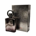 Afnan Supremacy Not Only Intense Extrait 100ml — Botol wangian berkilat gelap berdiri di sebelah kotak bertekstur gelap dengan corak fleur-de-lis dan lambang berukir