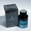 Grandeur Iconic Nuit Pour Homme 100ml EDP Lelaki — Kotak hadiah hitam dan botol kaca gradien biru dengan penutup perak, gambar studio