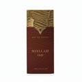 Khadlaj Stellar Oud — Kotak minyak wangi tinggi berbentuk segi empat, badan berwarna coklat gelap bertekstur berombak dan bahagian atas emas bercorak rumit dengan perincian permata hitam kecil.