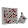 Maison Alhambra Luxe Chic by Maison Alhambra – 100 ml Wanita, botol minyak wangi putih bercetak hati merah dan bibir, penutup emas, dan kotak hadiah sepadan dengan reka bentuk serupa.