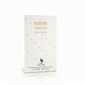 Volare Lustre Amour — Kotak minyak wangi putih dengan tulisan emas dan corak hati, menampilkan logo Volare dan butiran produk.