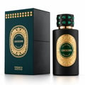 French Avenue Unknown Absolus Les Extraits — Botol minyak wangi hitam berlabel emas berukir dan penutup bertatahkan permata hijau, bersebelahan kotak hadiahnya berwarna teal gelap dan hitam bertatahkan emas.